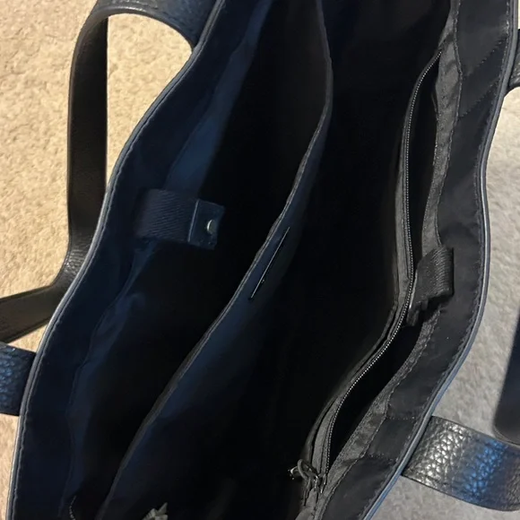 lululemon athletica Black Tote Bag - Picture 5 of 5